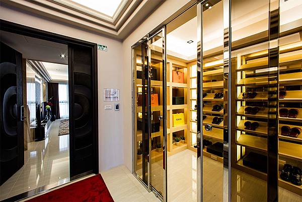 玄關.jpg 玄關.jpg