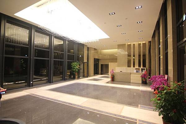 1樓大廳.jpg 1樓大廳.jpg