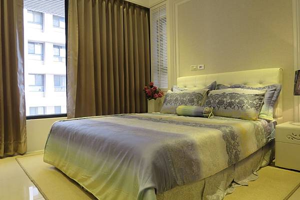 臥室.jpg 臥室.jpg