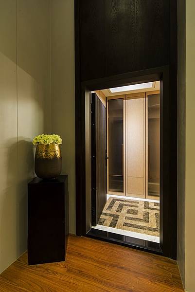 玄關.jpg 玄關.jpg