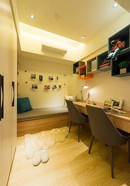 臥室.jpg 臥室.jpg