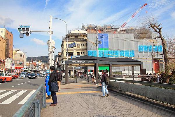 過個橋就到京阪祇園四条站