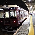 伊丹線也用阪急6000系
