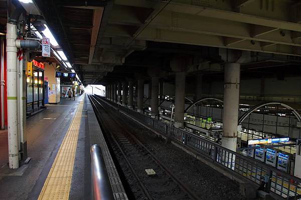 原來高架線也是有終端式月台的