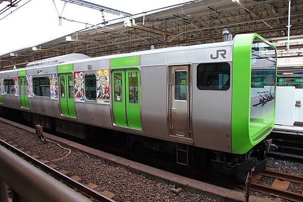 E235系真的很像USB隨身碟 E235系真的很像USB隨身碟