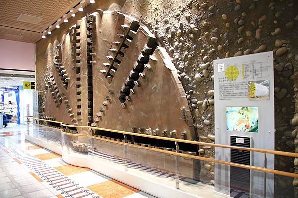 挖隧道的潛盾機