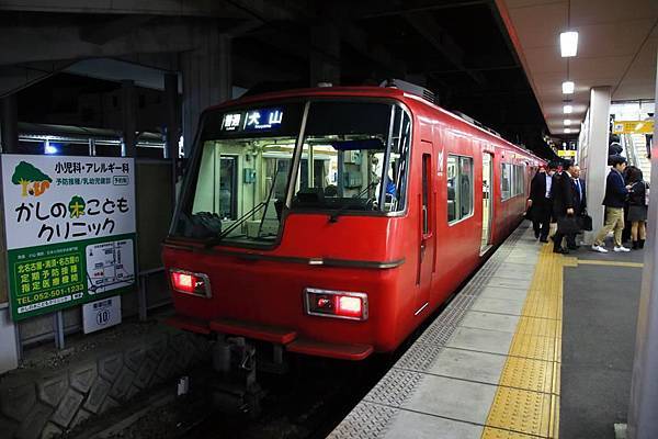 搭著5700系來到下一站: 西春