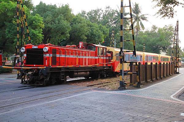 DL-40將客車回送