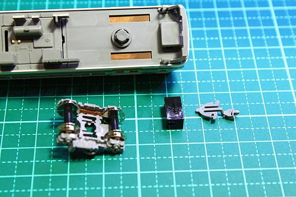 把車勾拆掉就好施工了