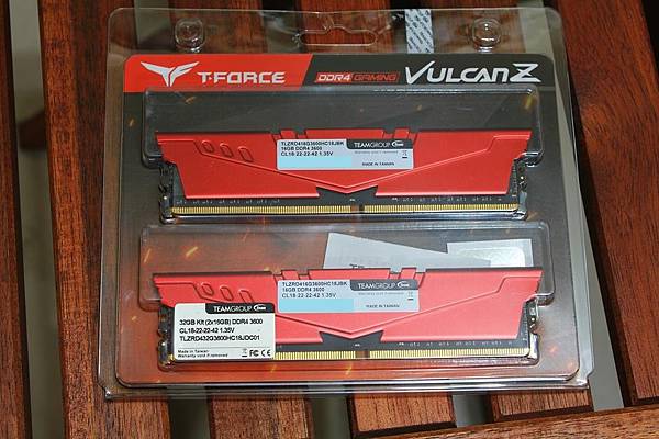 十銓的VULCAN Z DDR4-3600