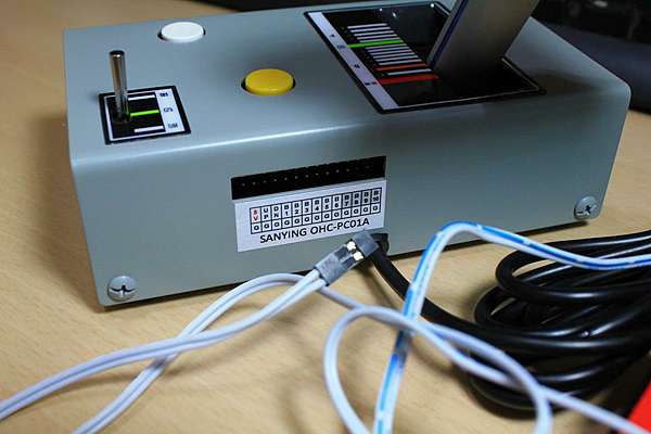 三鶯重工 鉄道運転シュミレ-タ-⽤ ワンハンドルコントロ-ラ OHC-PC01A Amazon.co.jp: 三鶯重工 ワンハンドルコントローラー OHC-PC01