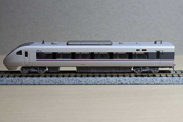 1號車, クロ681-8