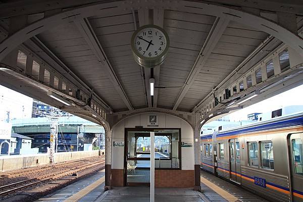 只有高野線"各停"列車才會停靠的小站