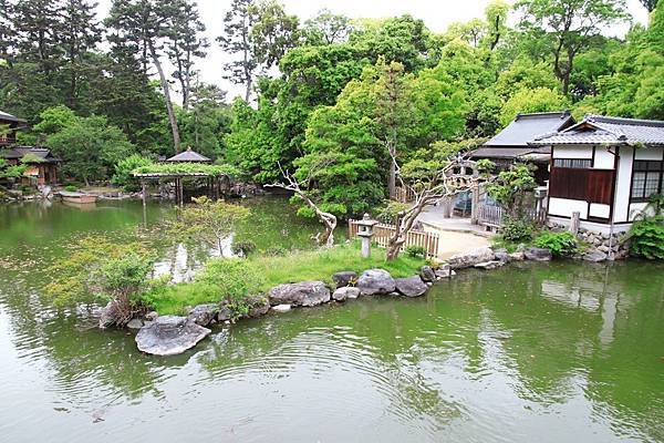 九條池和嚴島神社