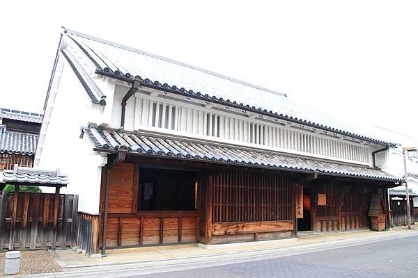 舊岡田家住宅・酒藏