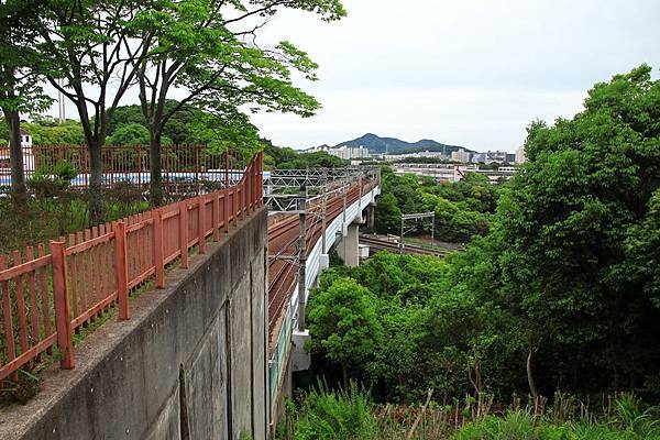 新幹線與地下鐵的交叉點