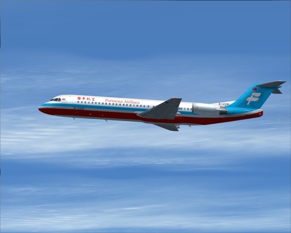 國華航空 Fokker 100