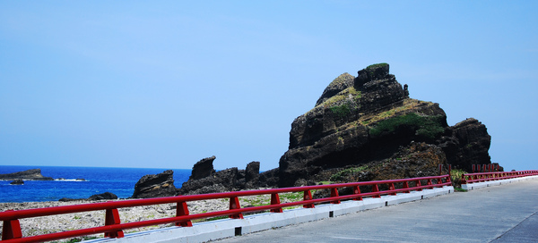 坦克岩.jpg