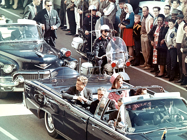 1024px-JFK_limousine.png