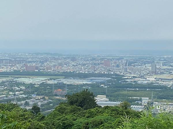 LINE_ALBUM_大小崗山步道_221010_82.jpg