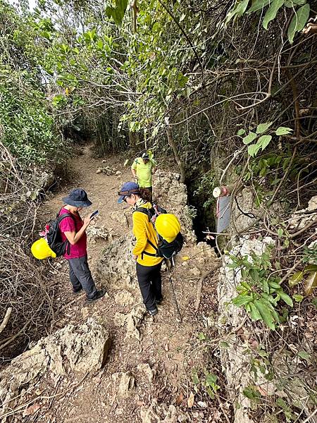 北柴山 北峰極樂洞〈北峰極樂洞、神龍谷、金瓜洞登遊誌之一 2