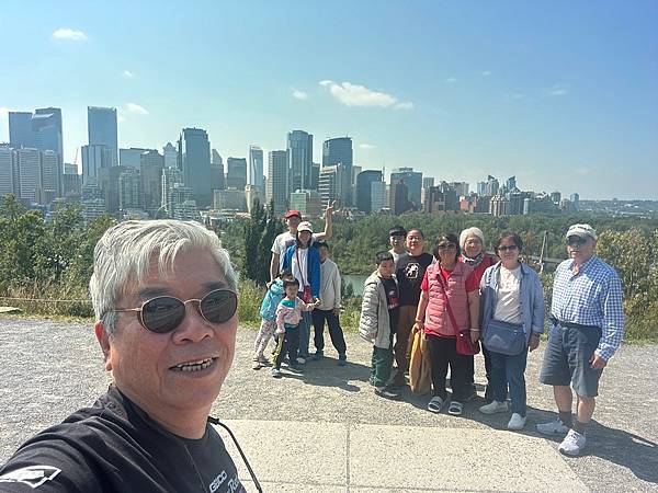 卡加利 新月高地、圖書館、軍事博物館〈美、加洛磯山脈家族自駕