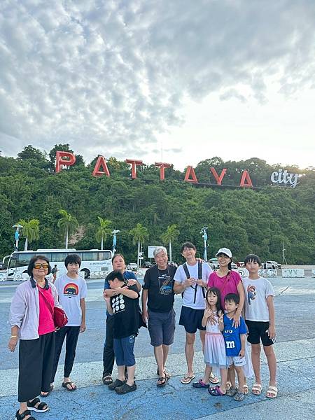 LINE_ALBUM_Andy泰國 可樂旅遊_250818_1.jpg
