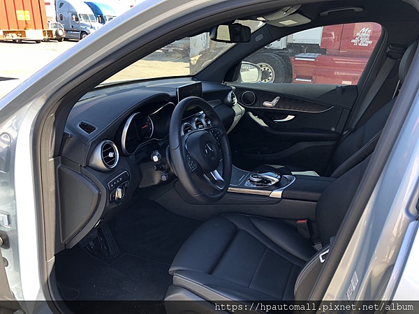 最新推出,超熱門 Benz GLC300美規加規外匯車中古車 最新推出,超熱門 Benz GLC300美規加規外匯車中古車