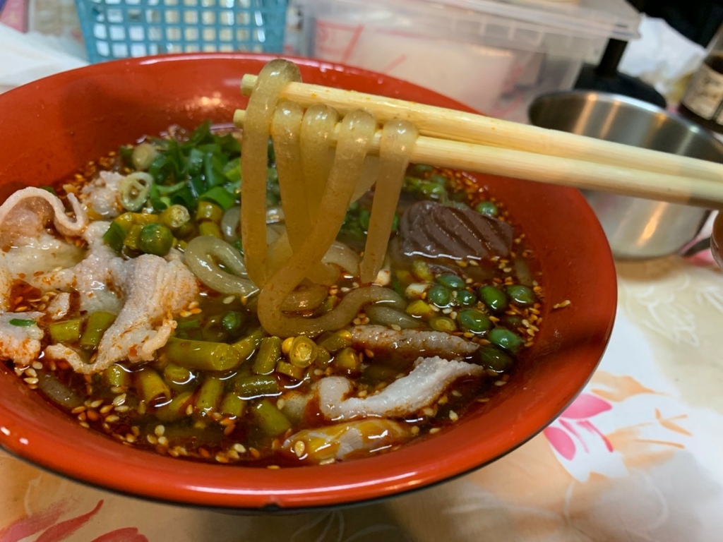 新埔市場 重慶酸辣粉 新埔市場 饞嘴貓 重慶酸辣粉