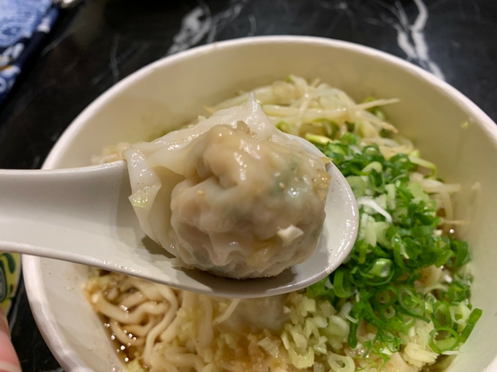 述味蒙麵