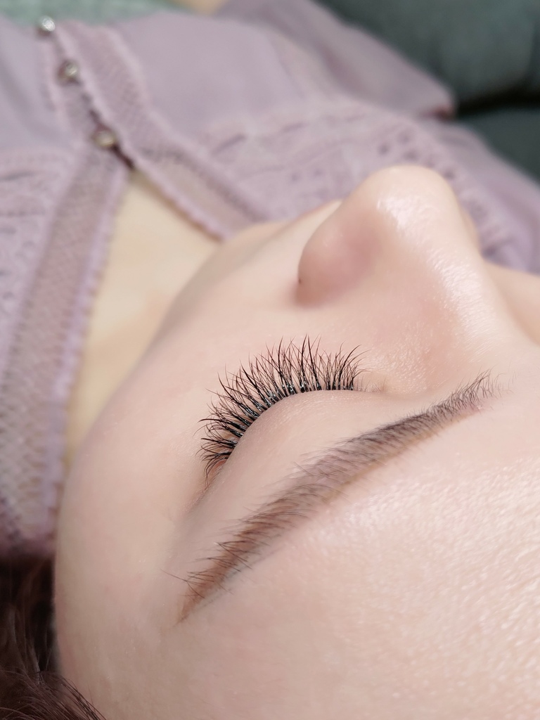 [榕氏]Rong's Beauty泰式微妝6D日式3D嫁接東區美睫孔雀問路