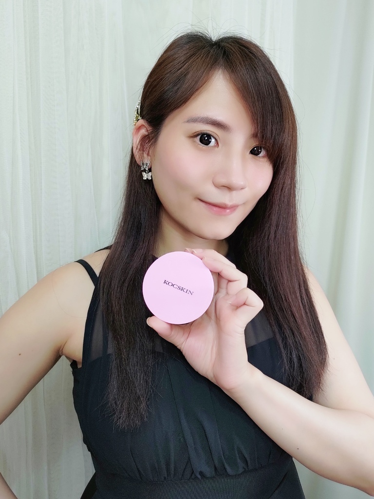 美妝開箱【KOCSKIN克麗詩黛】晶燦白皙氣墊粉餅SPF4 美妝開箱【KOCSKIN克麗詩黛】晶燦白皙氣墊粉餅SPF4