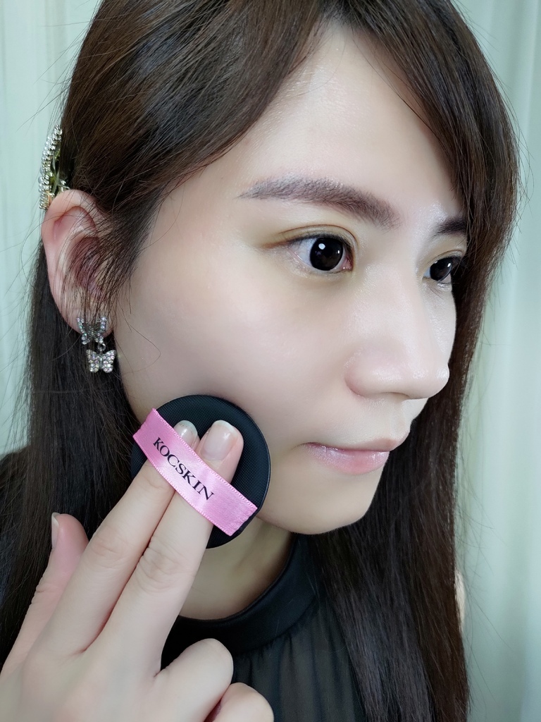 美妝開箱【KOCSKIN克麗詩黛】晶燦白皙氣墊粉餅SPF4 美妝開箱【KOCSKIN克麗詩黛】晶燦白皙氣墊粉餅SPF4