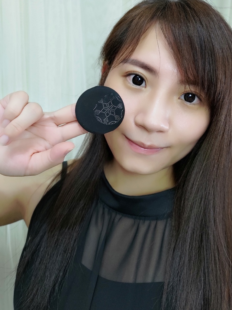 美妝開箱【KOCSKIN克麗詩黛】晶燦白皙氣墊粉餅SPF4 美妝開箱【KOCSKIN克麗詩黛】晶燦白皙氣墊粉餅SPF4