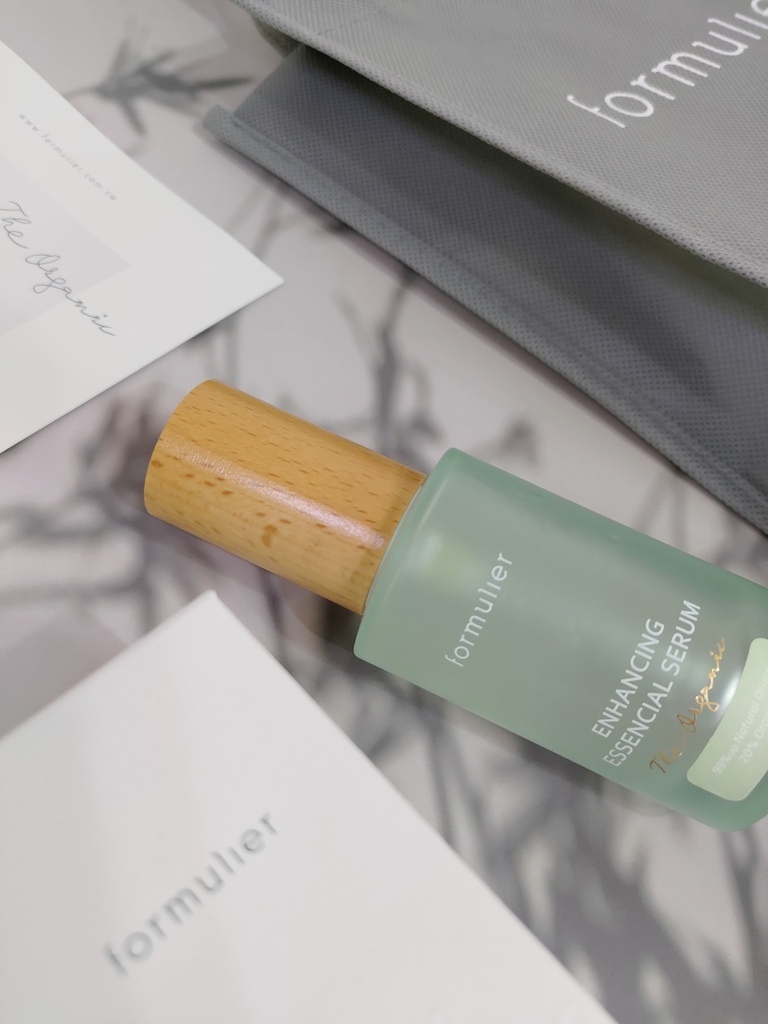 有機保養品推薦:【formulier福木有機】水亮撫紋精華液 有機保養品推薦:【formulier福木有機】水亮撫紋精華液