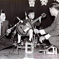 黃潘培師生吉他演奏會1969-4.jpg