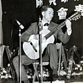 黃潘培師生吉他演奏會1969-1.jpg