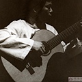 黃潘培吉他獨奏會1981-12.jpg