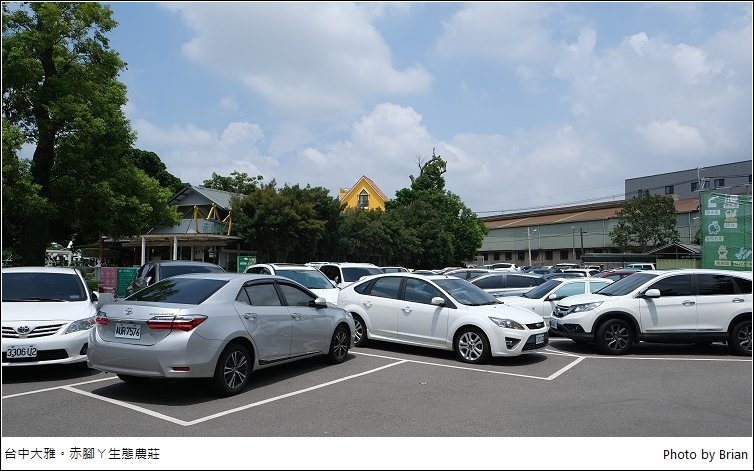 台中大雅赤腳ㄚ生態農莊 台中親子景點推薦沙坑 水池 溜滑梯 積木 布萊恩 觀景窗看世界 美麗無限 痞客邦