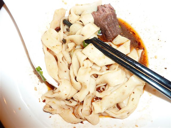 新竹「四川段純貞牛肉麵」