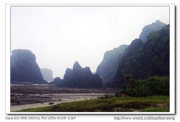 細雨下的海角天光