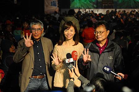 洪慈庸之友會贊助演出紙風車