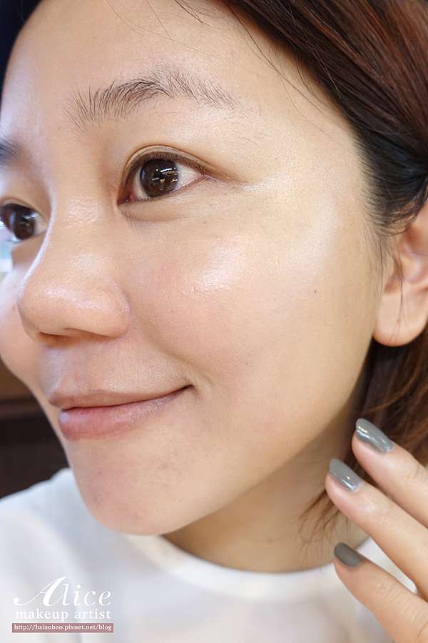 化化妝 在becca找到超深邃超立體的提亮縮小臉彩妝 半生不熟蘋果誌 Pixnet 痞客邦