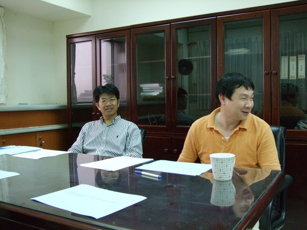 (左~右)楊志海老師, 吳大任老師