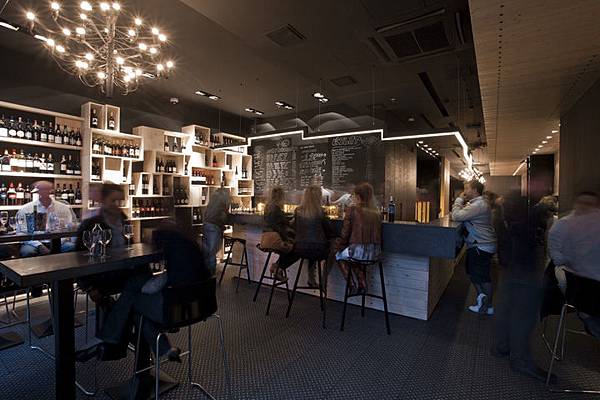 Divino-Wine-Bar-by-suto-interior-architects-Budapest-02