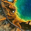 Grand%20Prismatic%20Spring%2C%20Yellowstone%20national%20park%2C%20Wyoming%2C%20United%20States.jpg