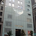 LOUIS VUITTON on 5th Ave.