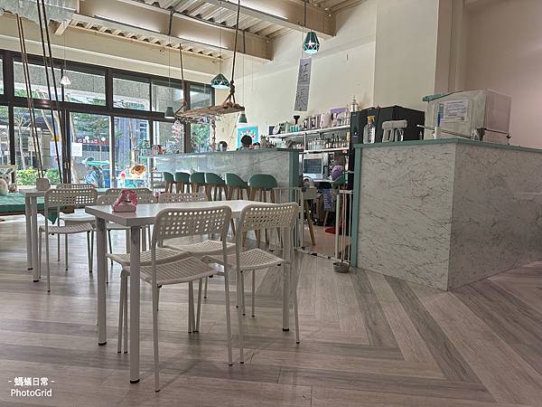 聊夏甜品 竹北貓咪咖啡廳推薦  新竹高鐵站美食 寵物餐廳 下午茶甜點 店內照片.JPG