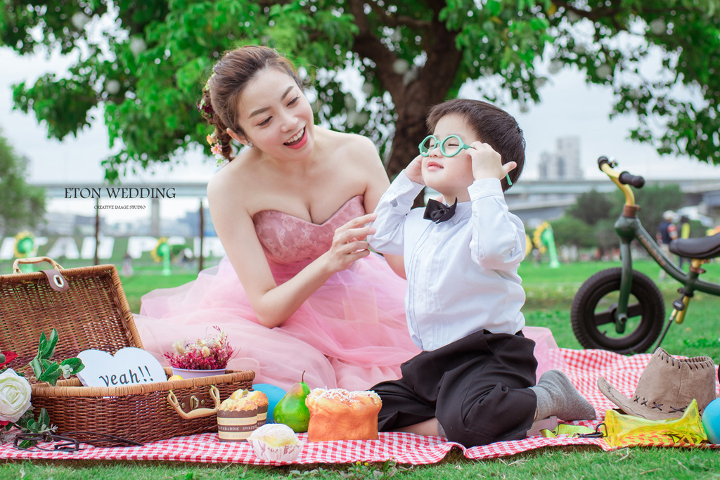 全家福拍攝,全家福,全家福照,週年婚紗照,全家福攝影,結婚週年攝影,全家福照風格,全家福婚紗照,全家福推薦ptt (24).jpg