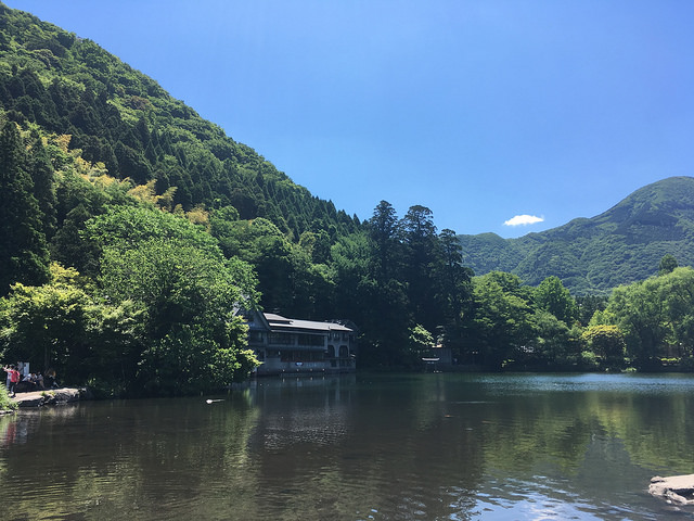 日本 北九州 Day2 由布院一日遊i 金鱗湖畔吃b Speak蛋糕 水中鳥居tenso Shrine天祖神社 胖仔夫婦的旅遊日記 痞客邦